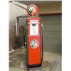 Image 1 : Gilbert & Barker Model 296B Gas Pump