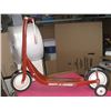 Image 1 : Retro Red Radio Flyer Scooter