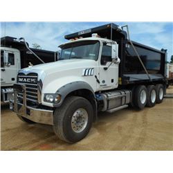 2016 MACK GU713 TRI-AXLE DUMP, VIN/SN:1M2AX07C6GM025340 - 445 HP MACK MPR8 ENGINE, MACK T310M 10 SPD