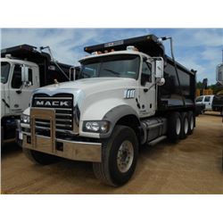 2016 MACK GU713 TRI-AXLE DUMP, VIN/SN:1M2AX07C3GM027286 - 445 HP MACK MP8 ENGINE, MACK T310M 10SPD T