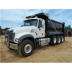 2016 MACK GU713 TRI-AXLE DUMP, VIN/SN:1M2AX07C2GM025335 - 425 HP MACK MP8 ENG, MACK T310M 10 SPD TRA