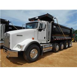 2011 KENWORTH T800 EXT. CAB QUAD-AXLE DUMP TRUCK, VIN/SN:1NKDX4TX0BJ291706 - 485 HP CUMMINS ISX15 EN