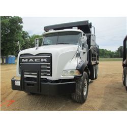 2007 MACK CTP 713B TRI-AXLE DUMP, VIN/SN:1M2AT13CX7M002697 - MP7 365M MACK ENG, T310M MACK TRANS, 44