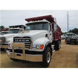 2007 MACK CV713 T/A DUMP, VIN/SN:1N2AG11C27M061282 - 427 HP MACK ENGINE, MACK T310M 10 SPD TRANS, 44