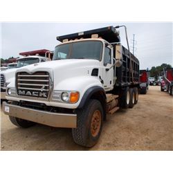 2006 MACK CV713 TRI-AXLE DUMP, VIN/SN:1M2AG11CX6M030845 - 370 HP MACK ENG, T310M MACK 10 SPD TRANS, 
