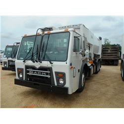 2015 MACK LEU613 AUTOMATED SIDE LOADERS, VIN/SN:1M2AU02C5FM009418 - 345 HP MACK MP7 ENGINE, ALLISON 