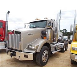 2013 KENWORTH T/A TRUCK TRACTOR, VIN/SN:1XKDD40XXDJ344675 - ISX15 500 HP CUMMINS ENG, 10 SPD TRANSM,