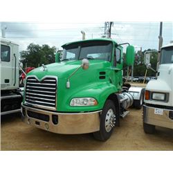 2008 MACK CHU613 T/A TRUCK TRACTOR, VIN/SN:1M1AW09YX8N001960 - 425 HP MACK MP8 ENG, 10 SPD TRANS, 40