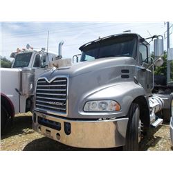 2008 MACK CXU 613 T/A TRUCK TRACTOR, VIN/SN:1M1AW02Y28N001008 - MP7 MACK DIESEL ENGINE, T310 MACK 10