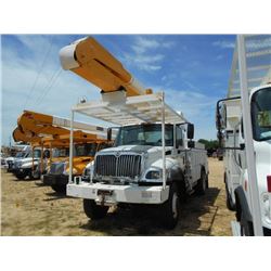 2006 INTERNATIONAL 7300 S/A 4X4 BUCKET TRUCK, VIN/SN:1HTWBAARX6J242310 - DT466 IHC DIESEL ENGINE, 9 