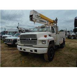 1992 FORD F800 VIN/SN:1FDPK84A7NVA15966 - FORD DIESEL ENG, 5-2 SPD, HOLAND 830 CRANE, 10.00R20 TIRES