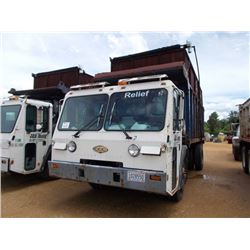 1998 CRANE CARRIER COMPANY S/A TRASH TRUCK, VIN/SN:1CYCAA385WT043515 - CAT DIESEL ENGINE, A/T, 18' S