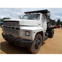 1982 FORD S/A DUMP, VIN/SN:1FDNF60HBCVA13191 - DIESEL ENGINE, 5 SPD TRANS, 10' DUMP BED, 10.00R20 TI