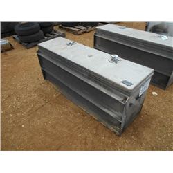 EAST 5' ALUMINUM TOOL BOX