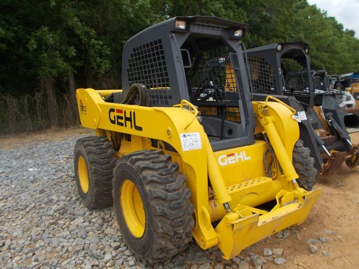 GEHL 7800 SKID STEER LOADER, VIN/SN901706 CANOPY, METER READING 1,330