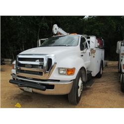 2008 FORD F650 SERVICE TRUCK, VIN/SN:3FRNF65DX8V651306 - CUMMINS DIESEL ENGINE, 6 SPD TRANS, TOOL BO