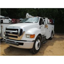 2008 FORD F750 SERVICE TRUCK, VIN/SN:3FRNF65D28V647525 -S/A, CUMMINS DIESEL ENGINE, 7 SPD TRANS, TOO