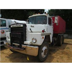 1987 MACK R686ST WATER TRUCK, VIN/SN:1M2N178Y1HA008888 - T/A, MACK DIESEL ENGINE, 6 SPD TRANS, WATER