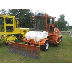 2013 BROCE RCT350 BROOM, VIN/SN:408048 - CUMMINS DIESEL ENGINE, 8' BROOM, WATER SYSTEM, BLADE, ECAB 