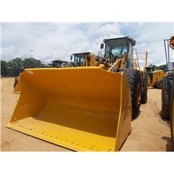 2003 JOHN DEERE 824J WHEEL LOADER, VIN/SN:588725 - GP BUCKET, ECAB W /AIR, 29.5R25 TIRES, METER READ