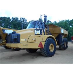 2012 CAT 740B ARTICULATED DUMP, VIN/SN:T4R00747 - ECAB W/AIR, 29.50-R25 TIRES, METER READING 10,011 