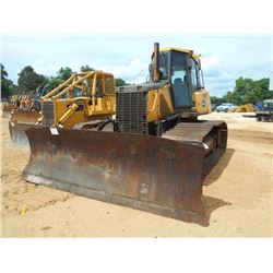 2011 JOHN DEERE 750J LGP CRAWLER TRACTOR, VIN/SN:191309 - 6 WAY BLADE, ECAB W/AIR, METER READING 3,5