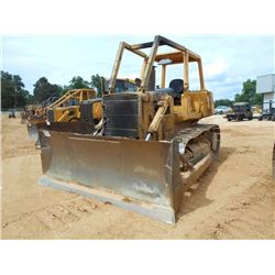 JOHN DEERE 850 CRAWLER TRACTOR, - SEMI-U BLADE W/TILT, CANOPY, SWEEPS, METER READING 3,499 HOURS