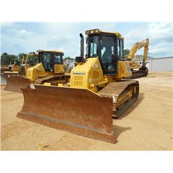 2011 KOMATSU D51PX-22 CRAWLER TRACTOR, VIN/SN:B12070 - 6 WAY BLADE, ECAB W/AIR, METER READING 4,701 