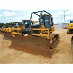 2010 JOHN DEERE 700J LGP CRAWLER TRACTOR, VIN/SN:189172 - 6 WAY BLADE, WINCH, ECAB W/AIR, SWEEPS, RE