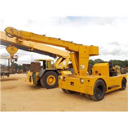 PETTIBONE CARRY DECK CRANE, - GAS ENGINE