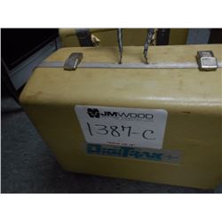 DIGITRAK MARK I DRILL HEAD LOCATER, VIN/SN:DR0931 - BATTERY & CHARGER