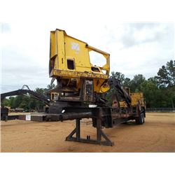 2002 TIGERCAT 240B LOG LOADER, VIN/SN:2400805 - CUMMINS DIESEL ENGINE, CSI DELIMBER, ECAB W/AIR, MDT