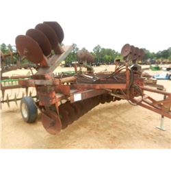 INTERNATIONAL 435 OFFSET DISC HARROW