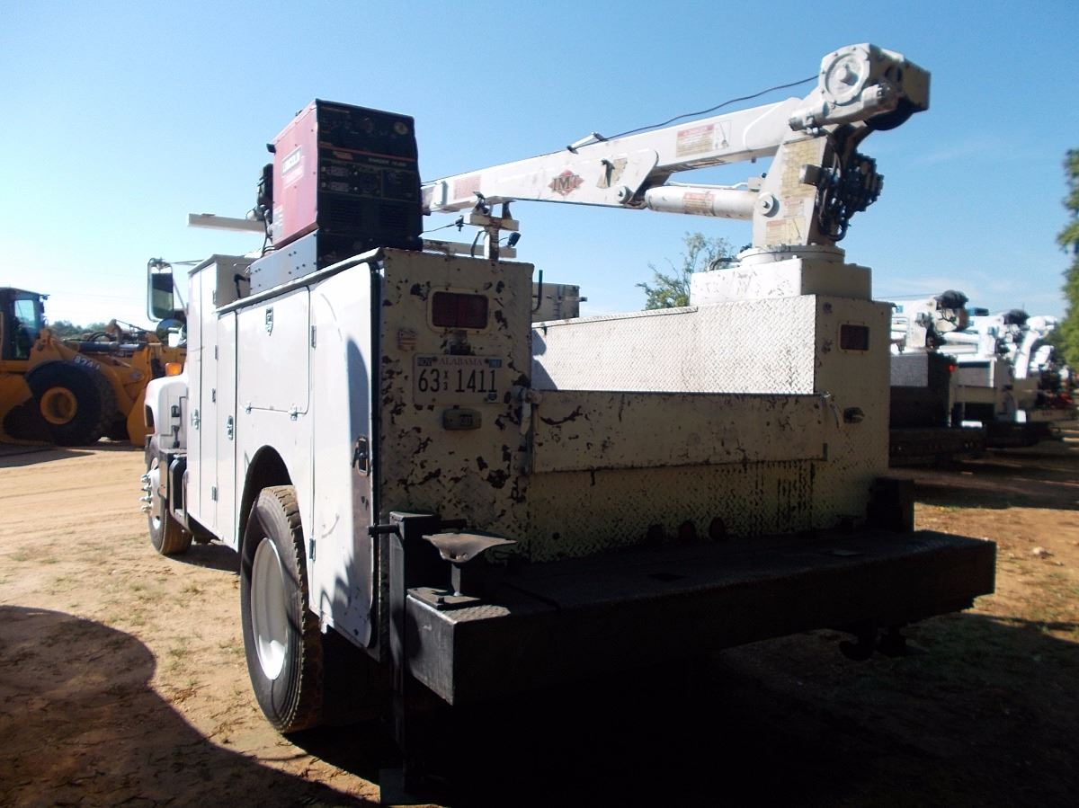 1997 GMC C6500 S/A SERVICE TRUCK, CAT 3116 ENGINE, 6 SPD TRANS