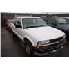 Image 2 : 2002 CHEVROLET S10, 2 DOOR PU, WHITE, VIN # 1GCDT19W428242347