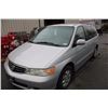 Image 1 : 2002 HONDA ODYSSEY, PASS VAN, GREY, VIN # 2HKRL18922H004855