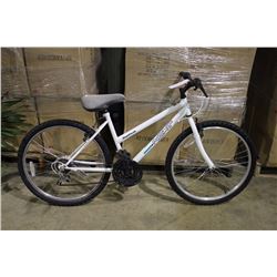 WHITE NEXT 15 SPEED MOUNTAIN BIKE