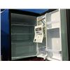 Image 2 : DANBY DESIGNER 2.5 CU.FT. COMPACT REFRIGERATOR/BAR FRIDGE