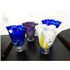 Image 1 : 4 Art Glass Ruffled Vases - 4 Times the Money