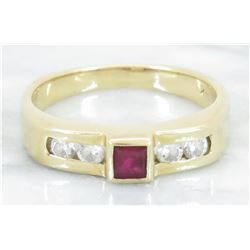 0.16ct Ruby and Diamond Ring - 14KT Yellow Gold