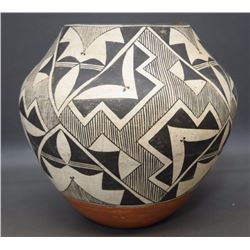 ACOMA POTTERY OLLA
