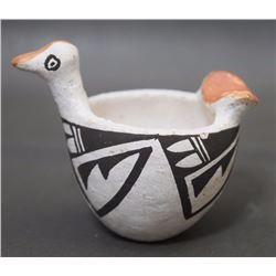 ACOMA POTTERY JAR (LEWIS)