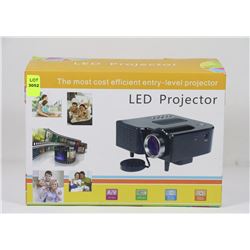 NEW LED PROJECTOR