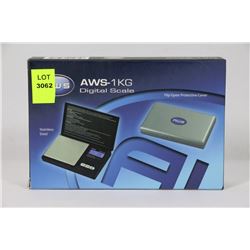 NEW DIGITAL SCALE WITH FLIP-OPEN PROTECTIVE COVER