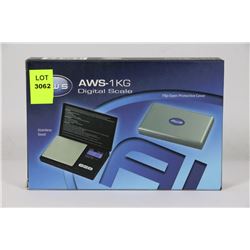 NEW DIGITAL SCALE WITH FLIP-OPEN PROTECTIVE COVER