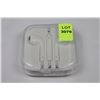 Image 1 : NEW EARBUD HEADPHONES WITH VOLUME CONTROL