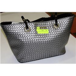 AUTHENTIC KENNETH COLE PURSE