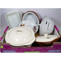 LARGE FLAT OF VARIOUS VINTAGE CASSEROLE & LOAF