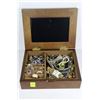 Image 1 : PHOTO BOX WITH FASHION JEWELLERY CONTENTS