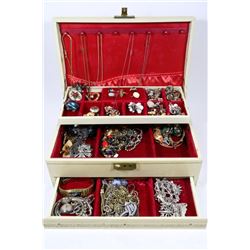 JEWELLERY BOX WITH CONTENTS
